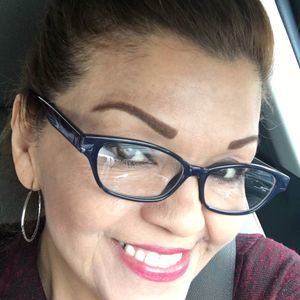 Meet your Posher, Connie